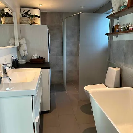 Holiday home Lovely With Garden, Close To Boto By