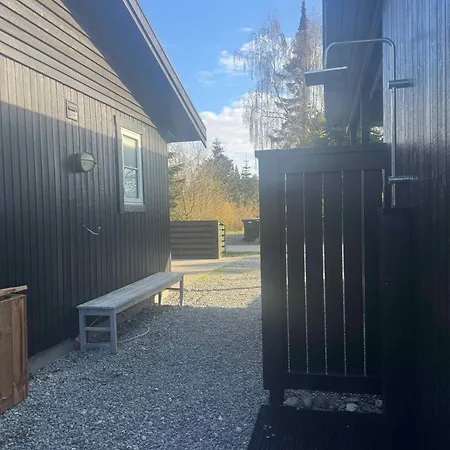 Lovely With Garden, Close To Holiday home