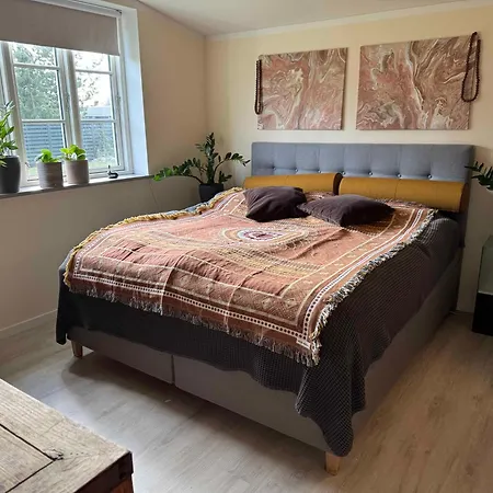 Lovely With Garden, Close To Holiday home Boto By