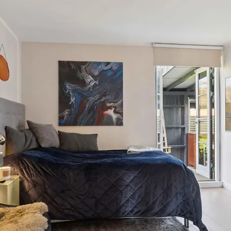 Lovely With Garden, Close To