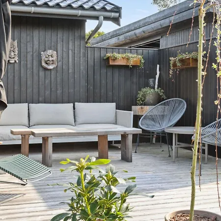 Lovely With Garden, Close To Casa vacanze *