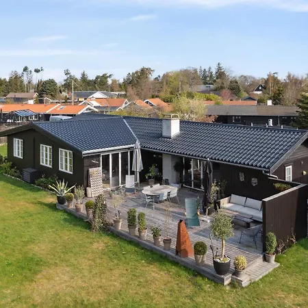 Lovely With Garden, Close To *